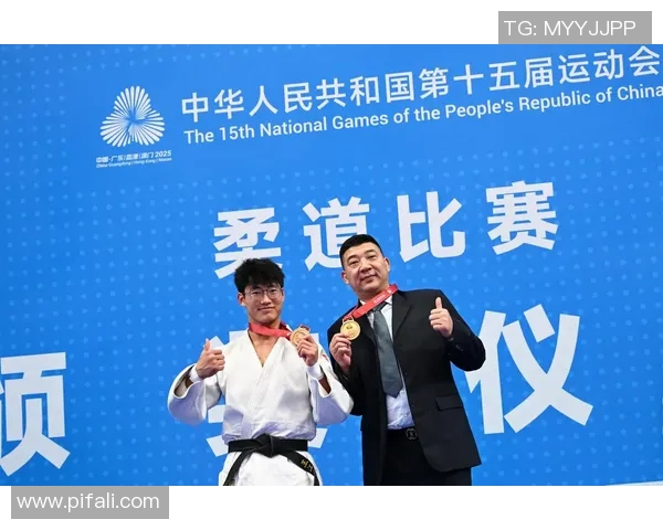 全运会|举重——男人81公斤级决赛:贵州队选手雷江清夺冠 全运会|举重——男人81公斤级决赛:贵州队选手雷江清夺冠